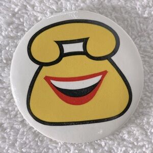 5/$35 Vintage Yellow Retro Phone Smiley Pin Back Button Badge
